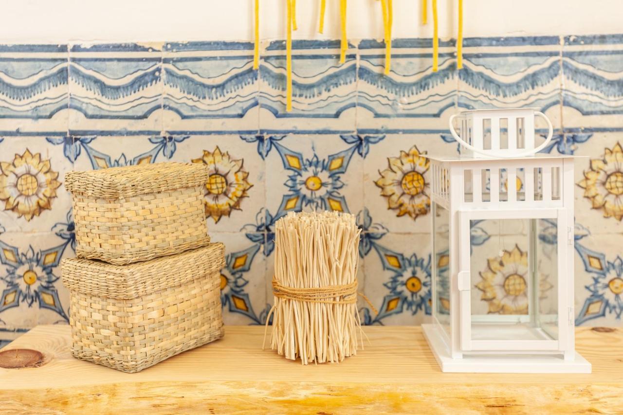 Yellow Tiles In City Center Lisboa Exterior foto